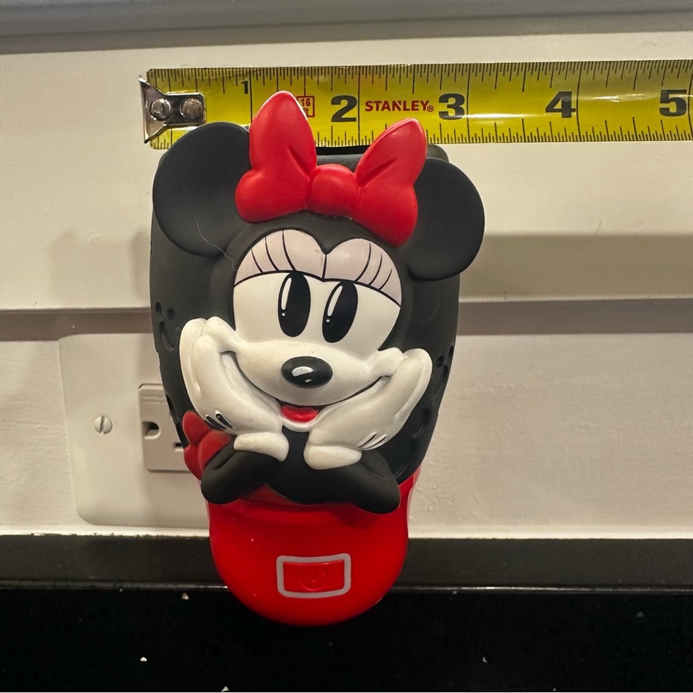 Disney Minnie Mouse Scentsy Wall Fan Diffuser - Mickey & Friends Collection - Picture 6 of 9